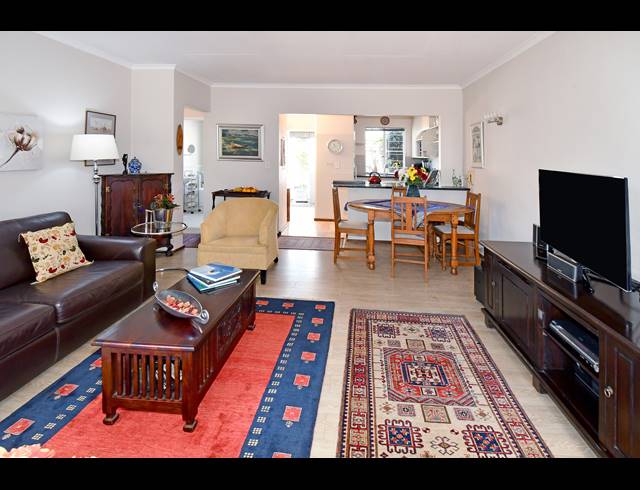 2 BEDROOM TOWNHOUSE FOR SALE IN KELLAND